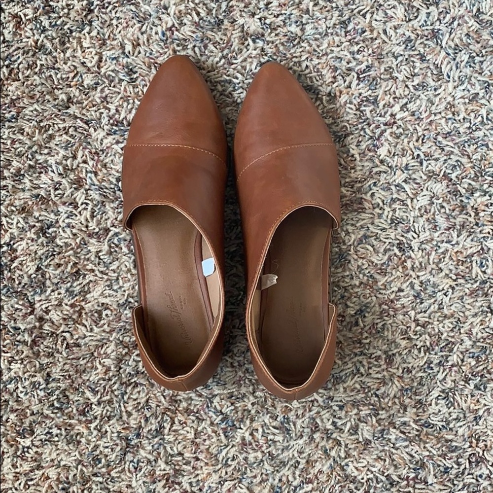 Universal Thread Shoes